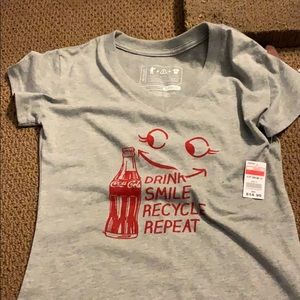 coca-cola v neck recycle tee